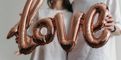 7 علامات للتأكد من وجود الحب و هل الطرف الآخر يحبك ؟